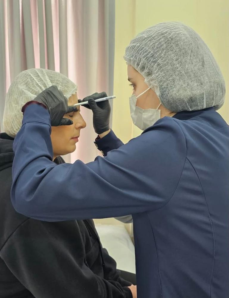 Procedimento de harmonização facial